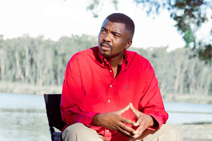 Loyiso Gola